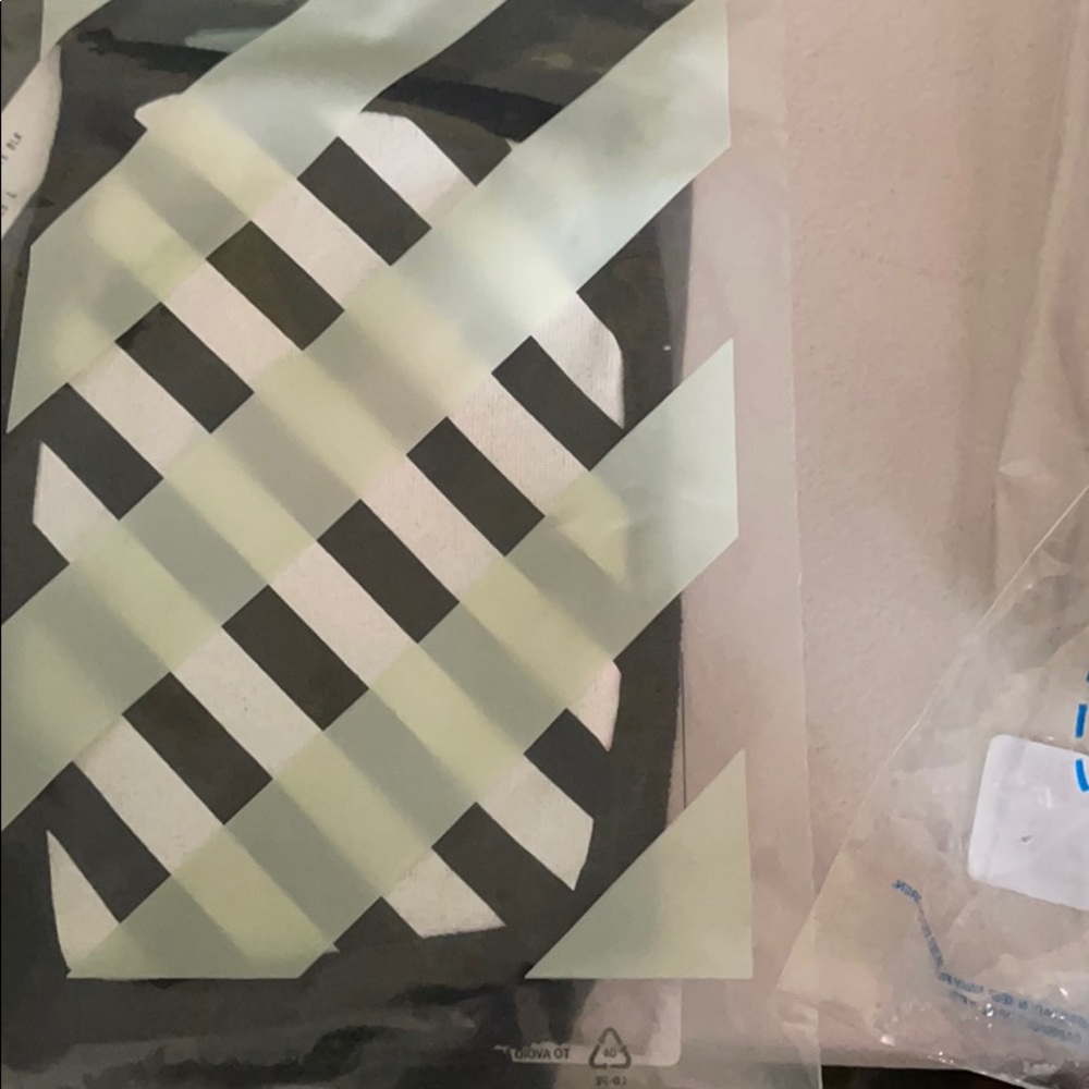 OFF WHITE MASK